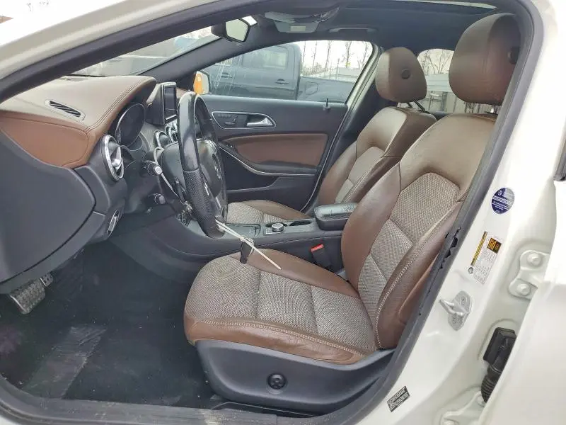 2015 MERCEDES-BENZ GLA 250 4MATIC  