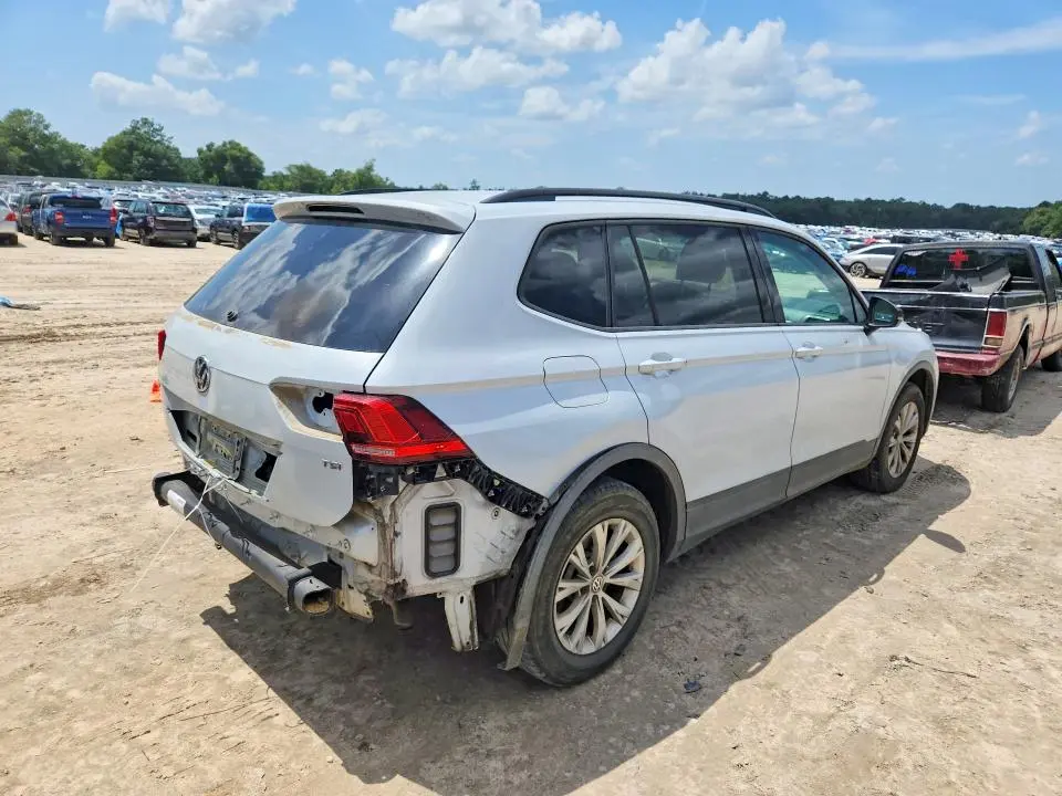 2018 VOLKSWAGEN TIGUAN S  