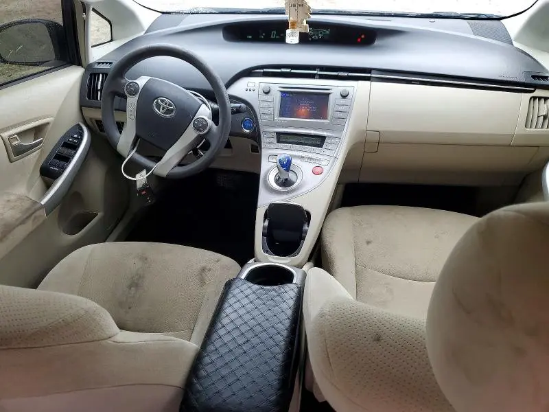 2014 TOYOTA PRIUS THREE  