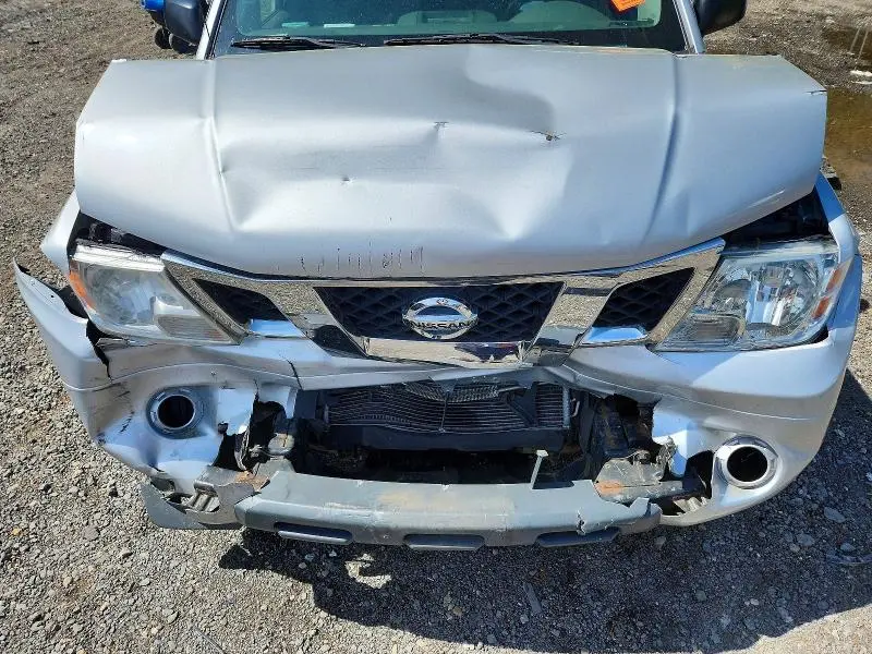 2012 NISSAN FRONTIER SV V6  