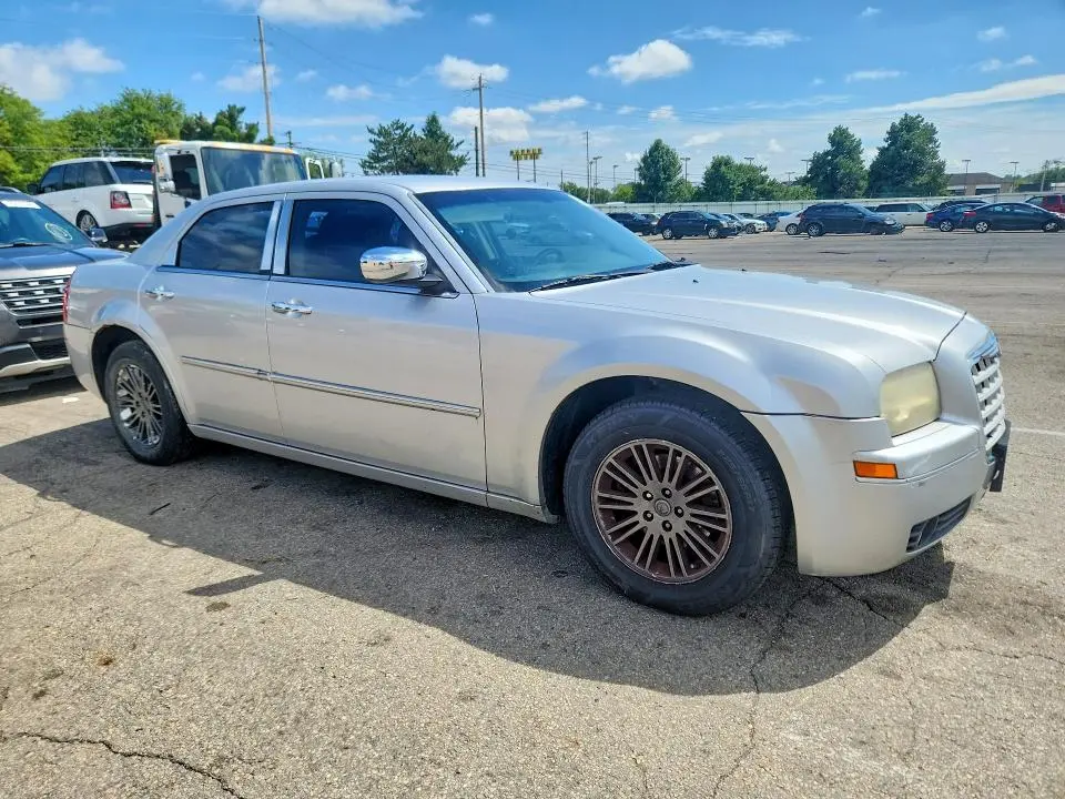 2010 CHRYSLER 300 TOURING  