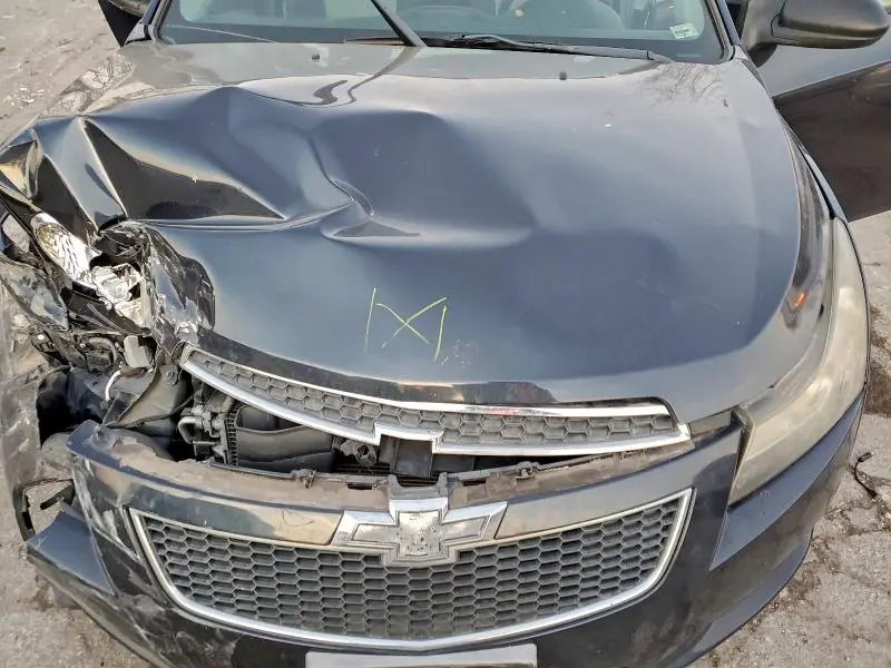 2014 CHEVROLET CRUZE LS  