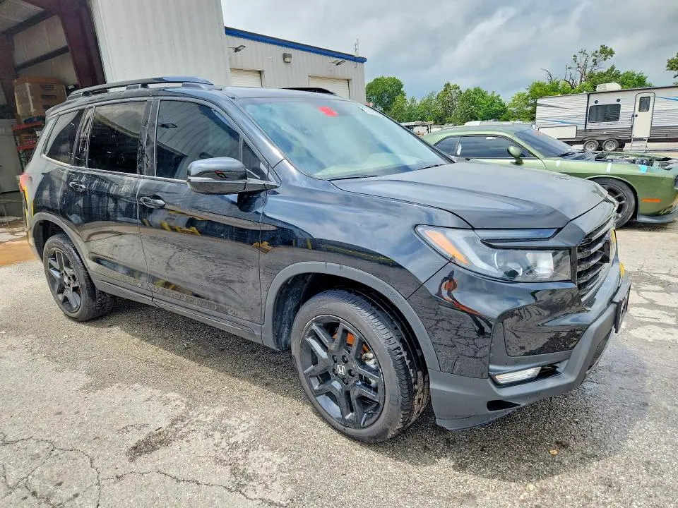 2025 HONDA PASSPORT BLACK EDITION  