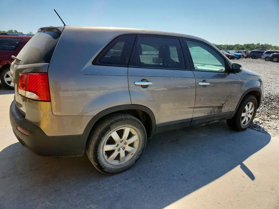 2013 KIA SORENTO LX  