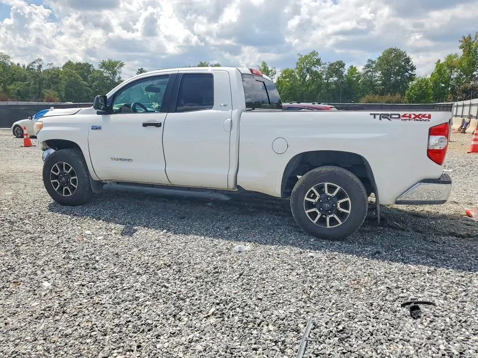 2015 TOYOTA TUNDRA SR5  