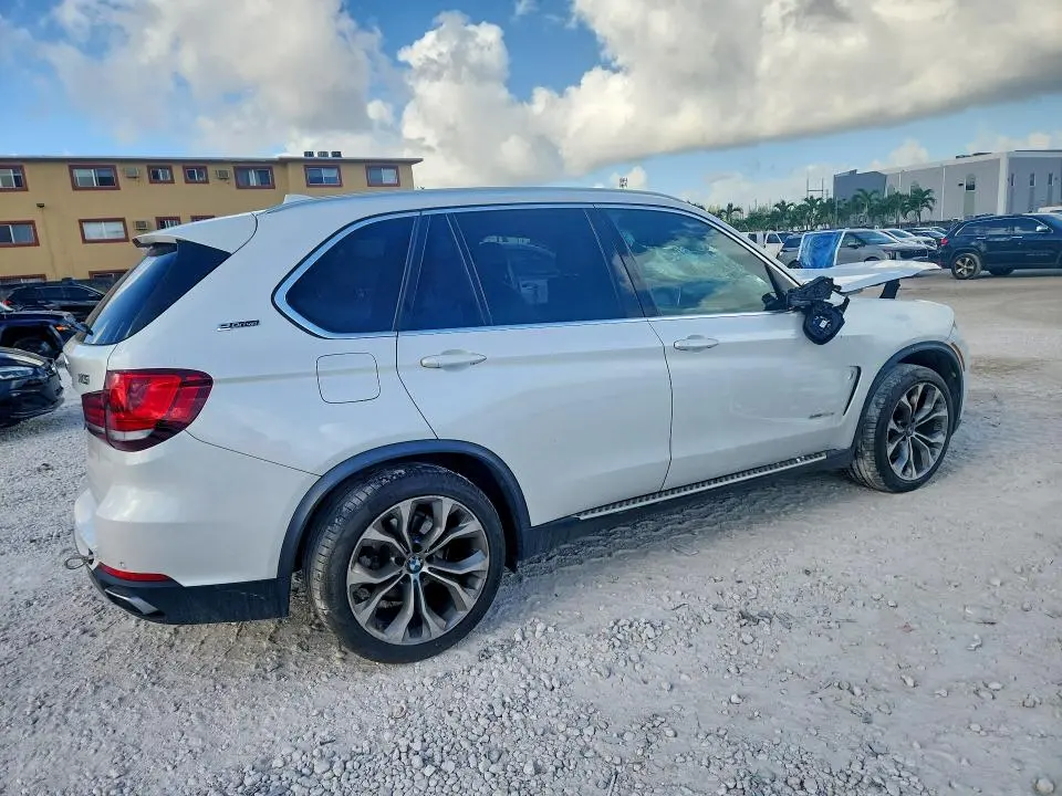 2018 BMW X5 XDR40E  