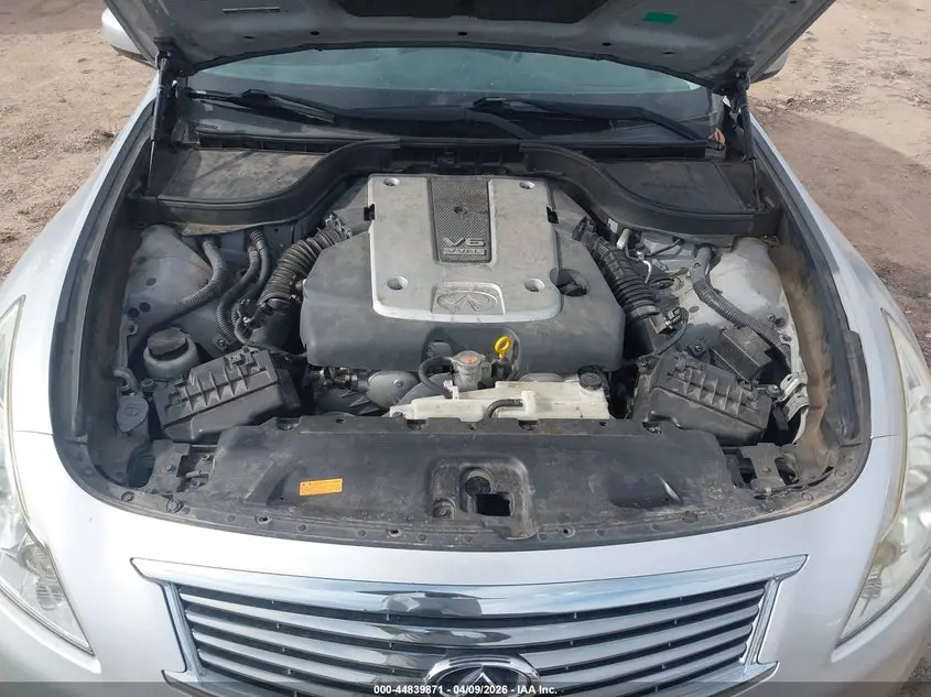 2015 INFINITI Q40  