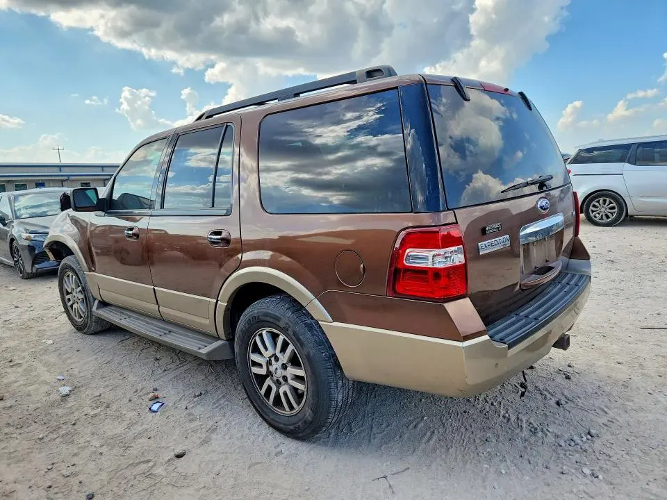 2011 FORD EXPEDITION XLT  