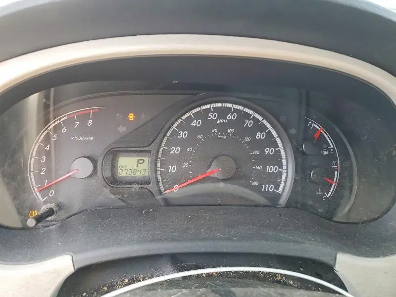 2013 TOYOTA SIENNA LE 7-PASSENGER  