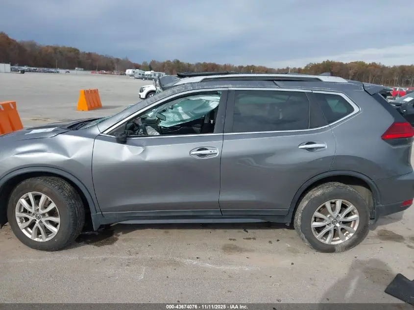 2017 NISSAN ROGUE SV