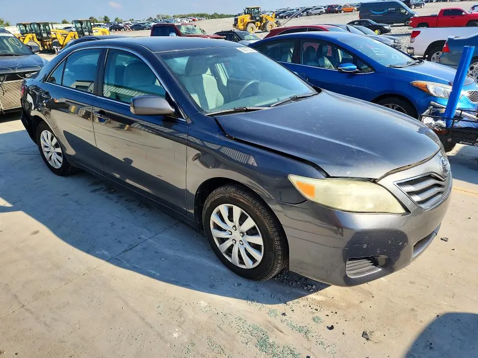 2010 TOYOTA CAMRY LE  