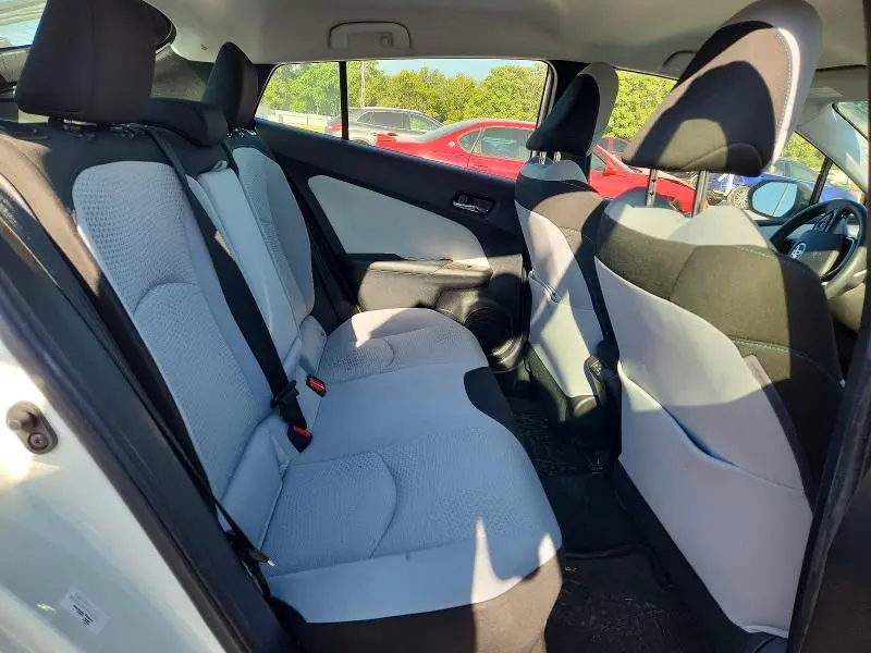 2019 TOYOTA PRIUS LE  