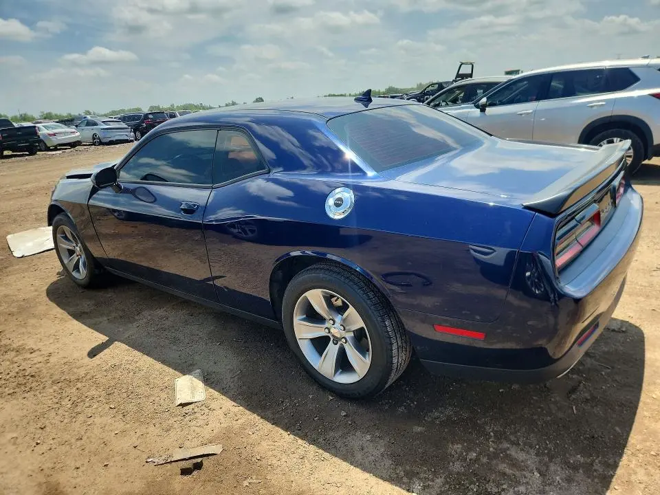 2015 DODGE CHALLENGER SXT  
