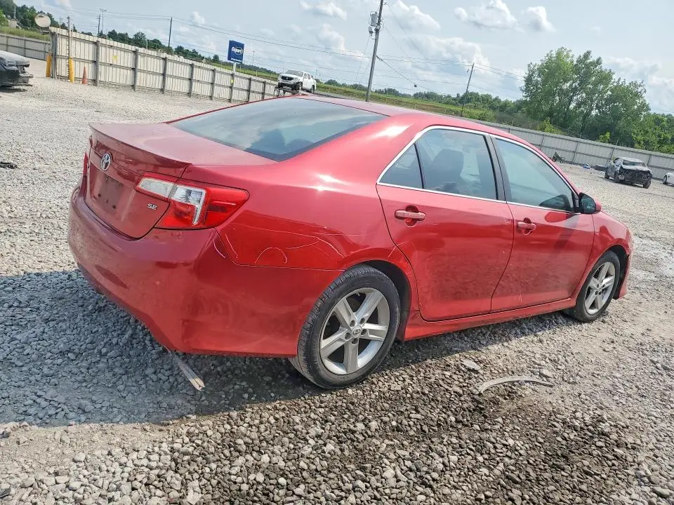 2012 TOYOTA CAMRY SE  