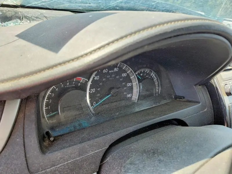 2013 TOYOTA CAMRY SE  