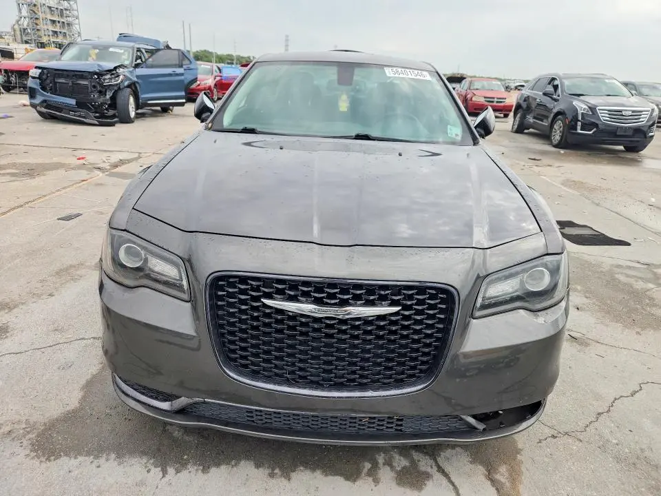2019 CHRYSLER 300 TOURING  