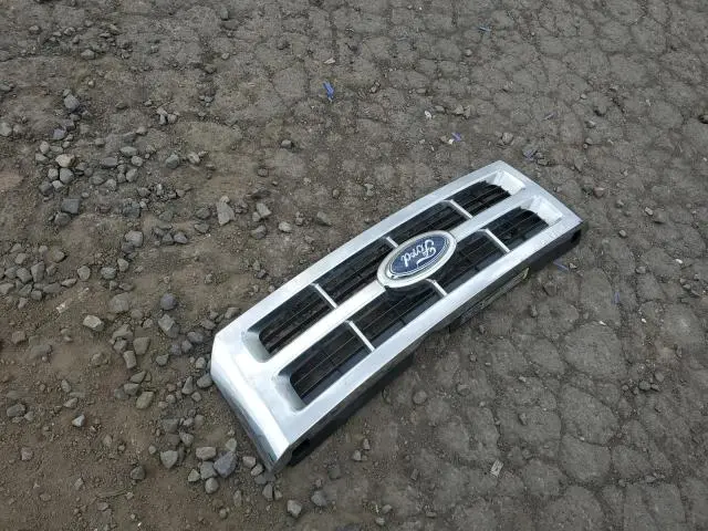 2010 FORD ESCAPE XLS  