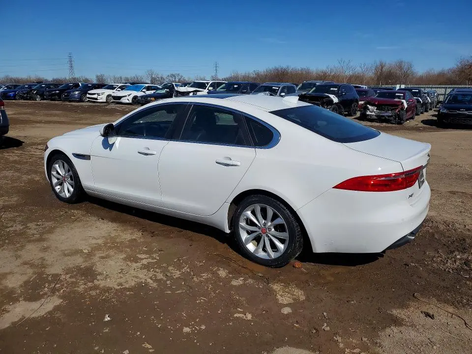2018 JAGUAR XF PREMIUM  