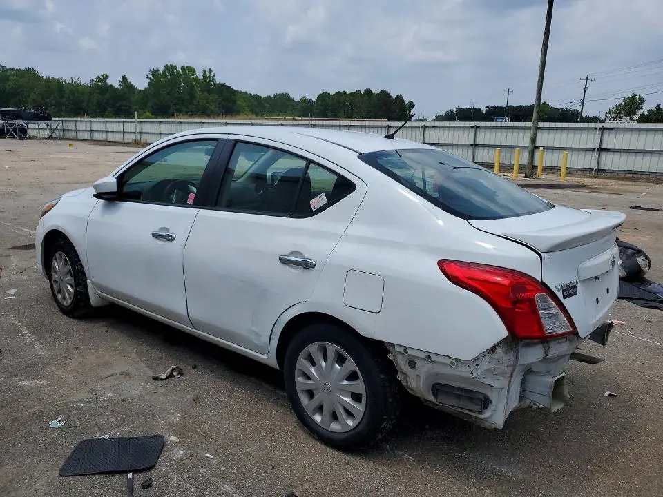 2019 NISSAN VERSA SV  