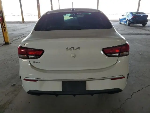 2022 KIA RIO LX  