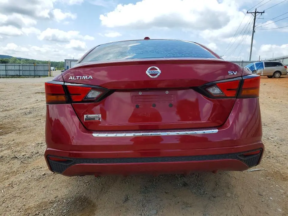 2022 NISSAN ALTIMA SV  