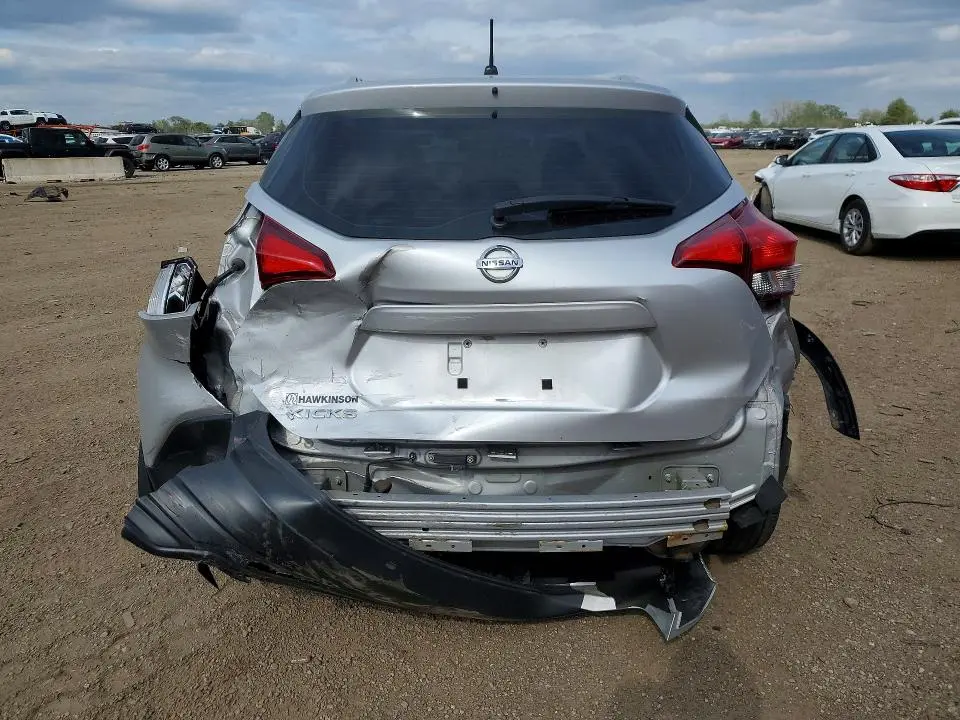 2019 NISSAN KICKS S  