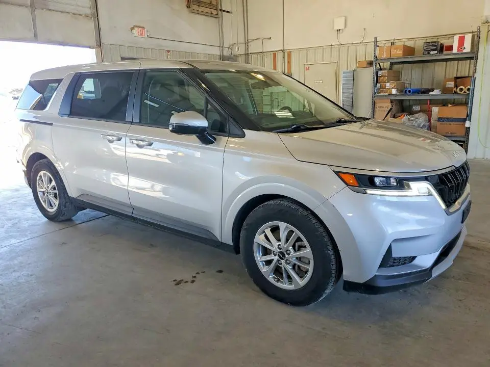 2022 KIA CARNIVAL LX  