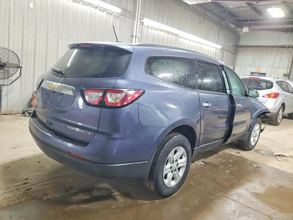 2014 CHEVROLET TRAVERSE LS  