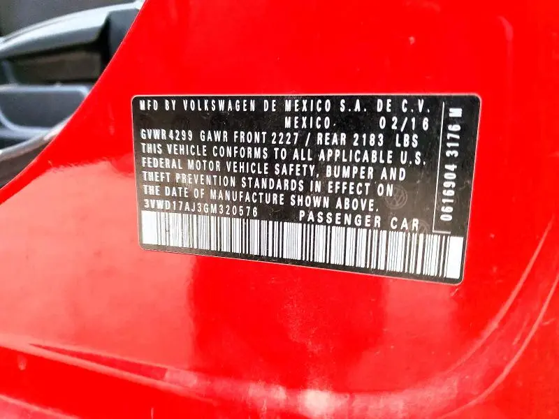 2016 VOLKSWAGEN JETTA SPORT  