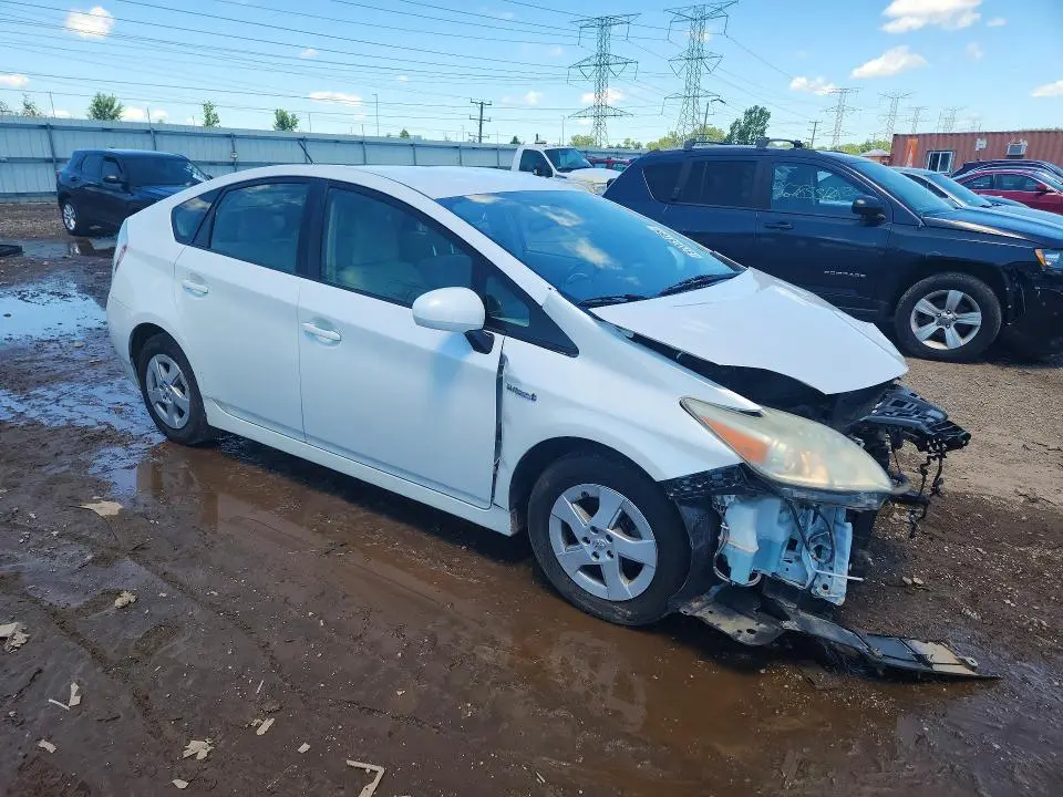 2011 TOYOTA PRIUS TWO  