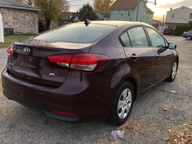 2017 KIA FORTE LX  