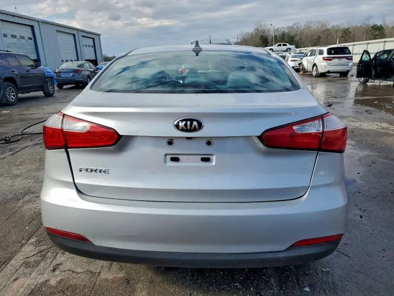 2016 KIA FORTE LX  