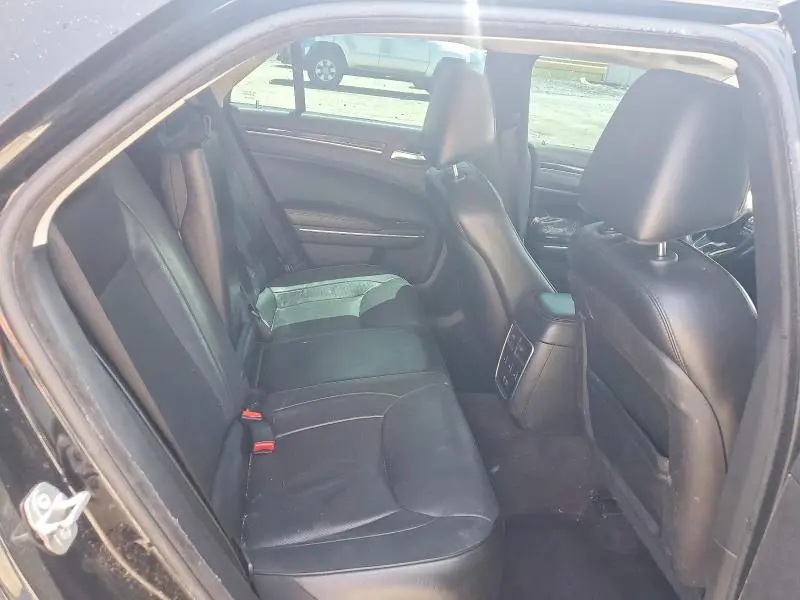 2016 CHRYSLER 300C   