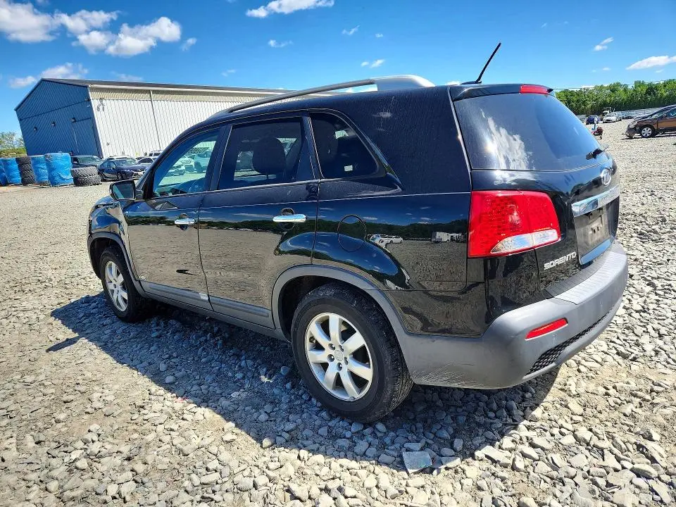 2013 KIA SORENTO LX  
