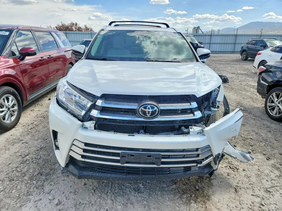 2019 TOYOTA HIGHLANDER LIMITED PLATINUM  