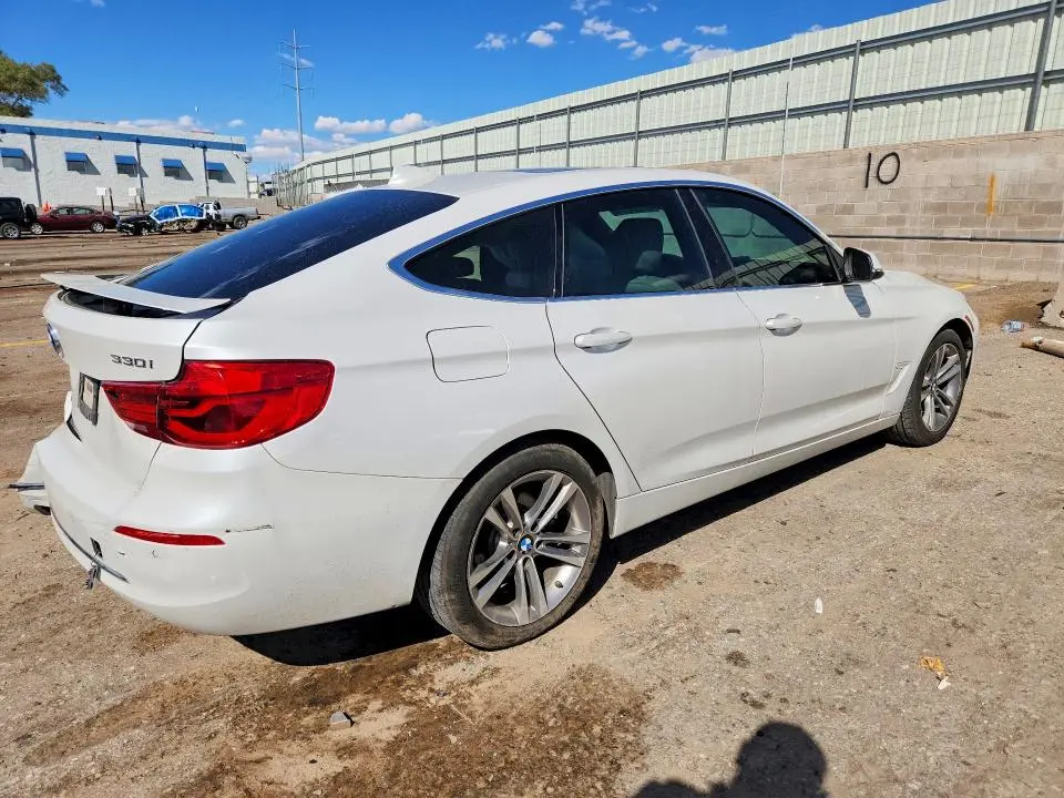 2018 BMW 330 XIGT  