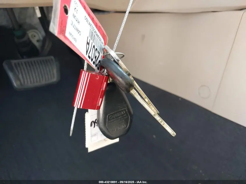 2012 HYUNDAI SANTA FE GLS