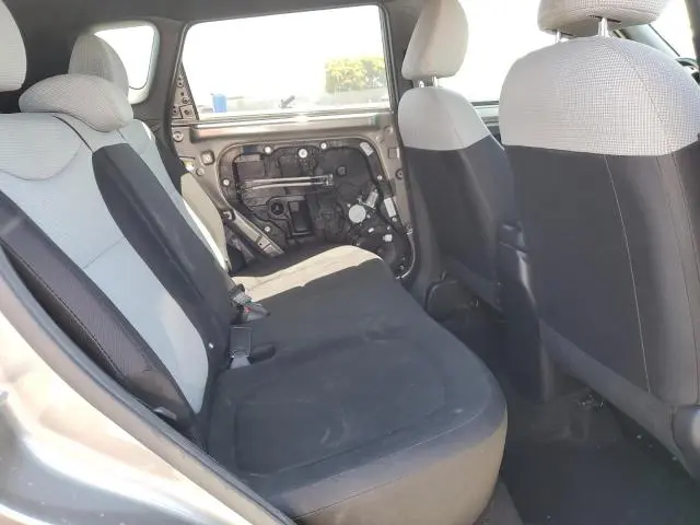 2016 KIA SOUL   