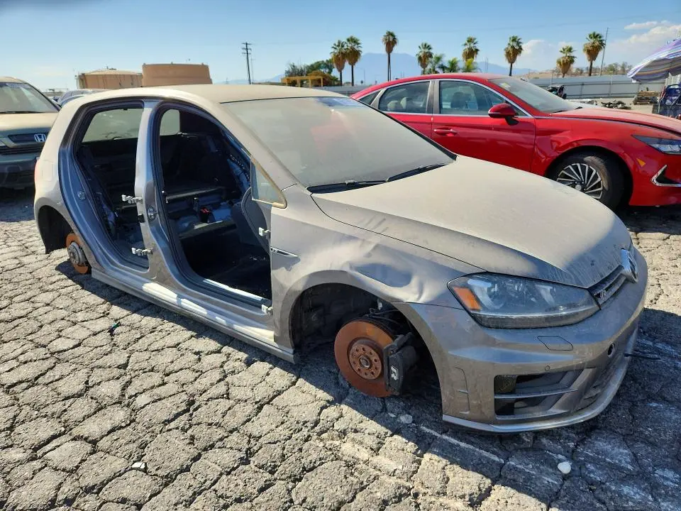 2017 VOLKSWAGEN GOLF R   