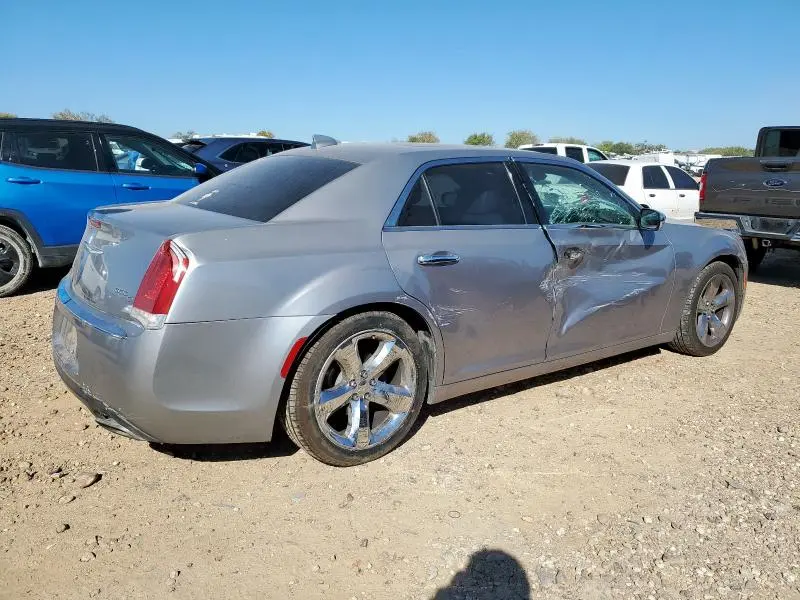 2016 CHRYSLER 300C   