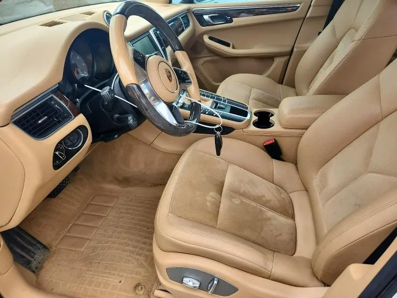 2015 PORSCHE MACAN S  