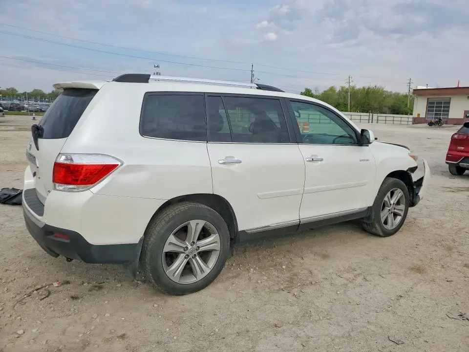 2013 TOYOTA HIGHLANDER LIMITED  