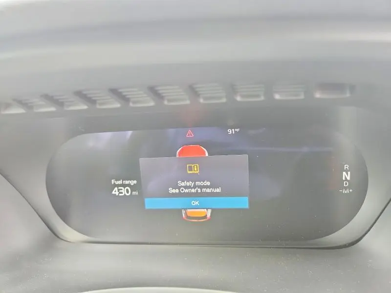 2024 VOLVO XC90 PLUS  