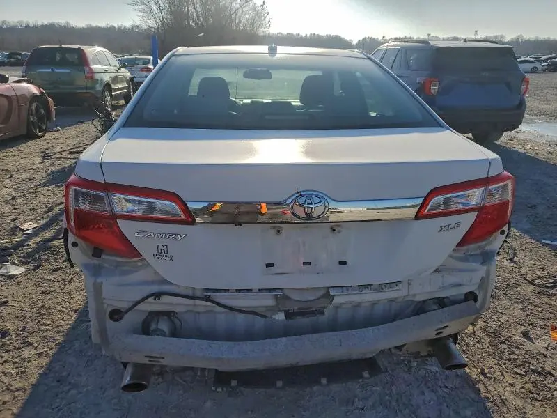 2012 TOYOTA CAMRY SE  