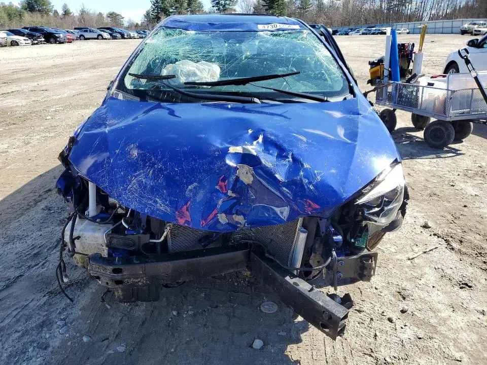 2019 TOYOTA COROLLA SE  