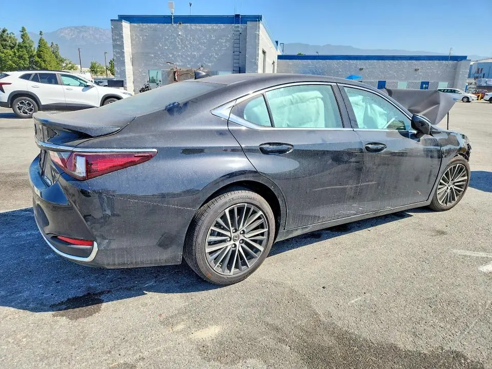 2025 LEXUS ES 300H BASE  