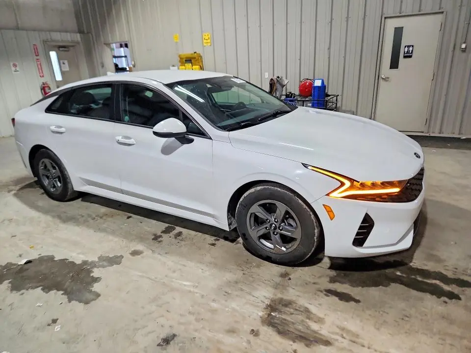 2021 KIA K5 LXS  