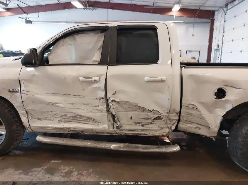 2015 RAM 1500 SPORT