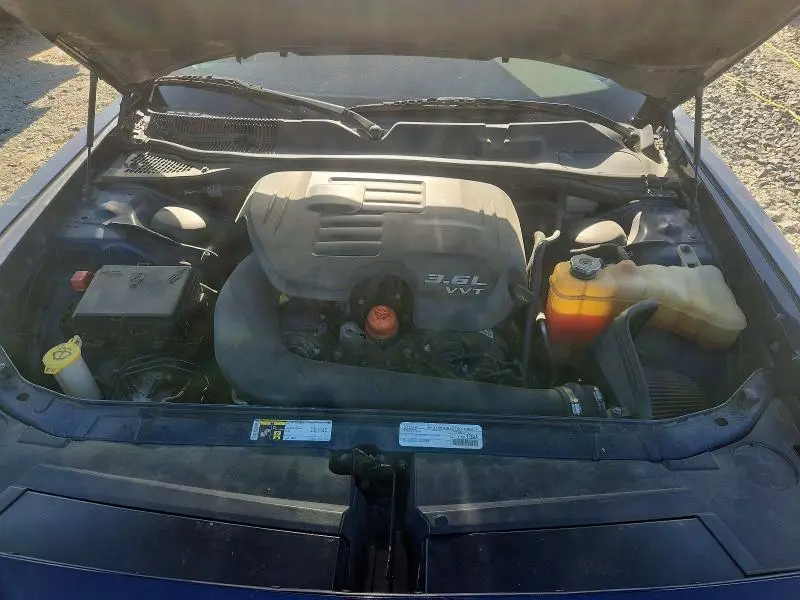 2015 DODGE CHALLENGER SXT  