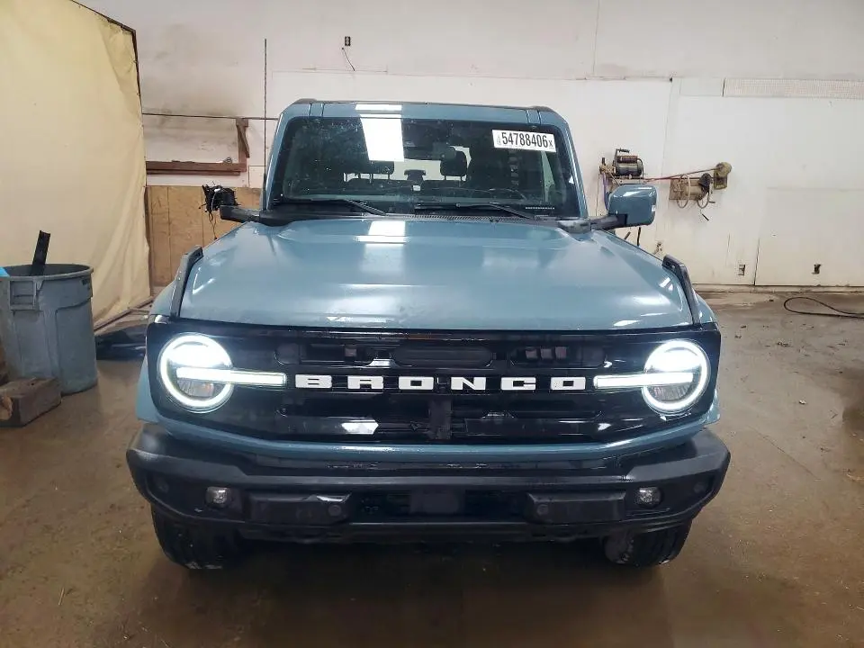 2022 FORD BRONCO BASE  